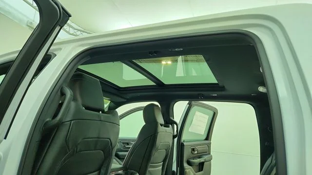 New 2026 Bright White Clear-Coat Exterior Paint RAM Limited image 19