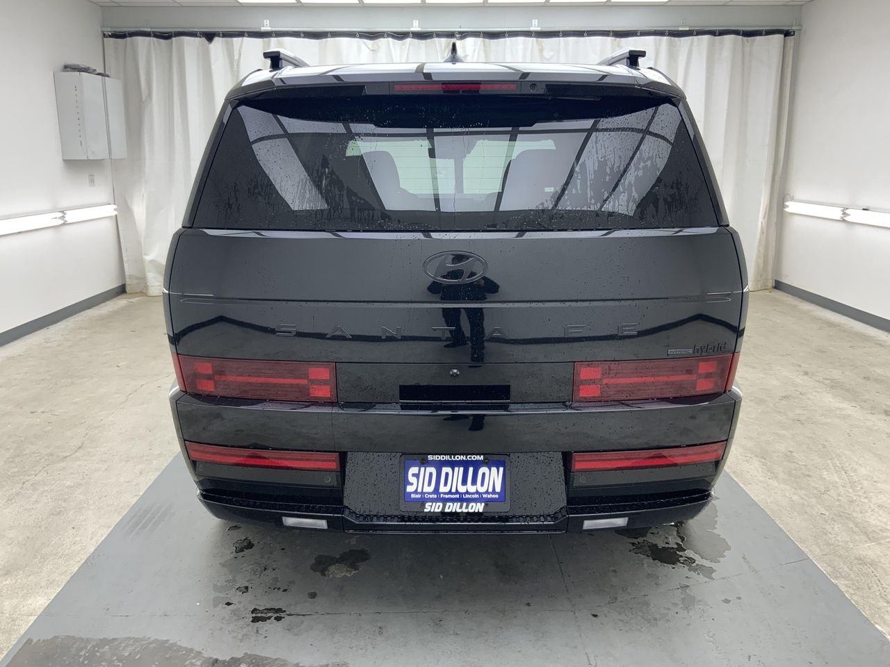 New 2027 Phantom Black Hyundai Calligraphy image 4