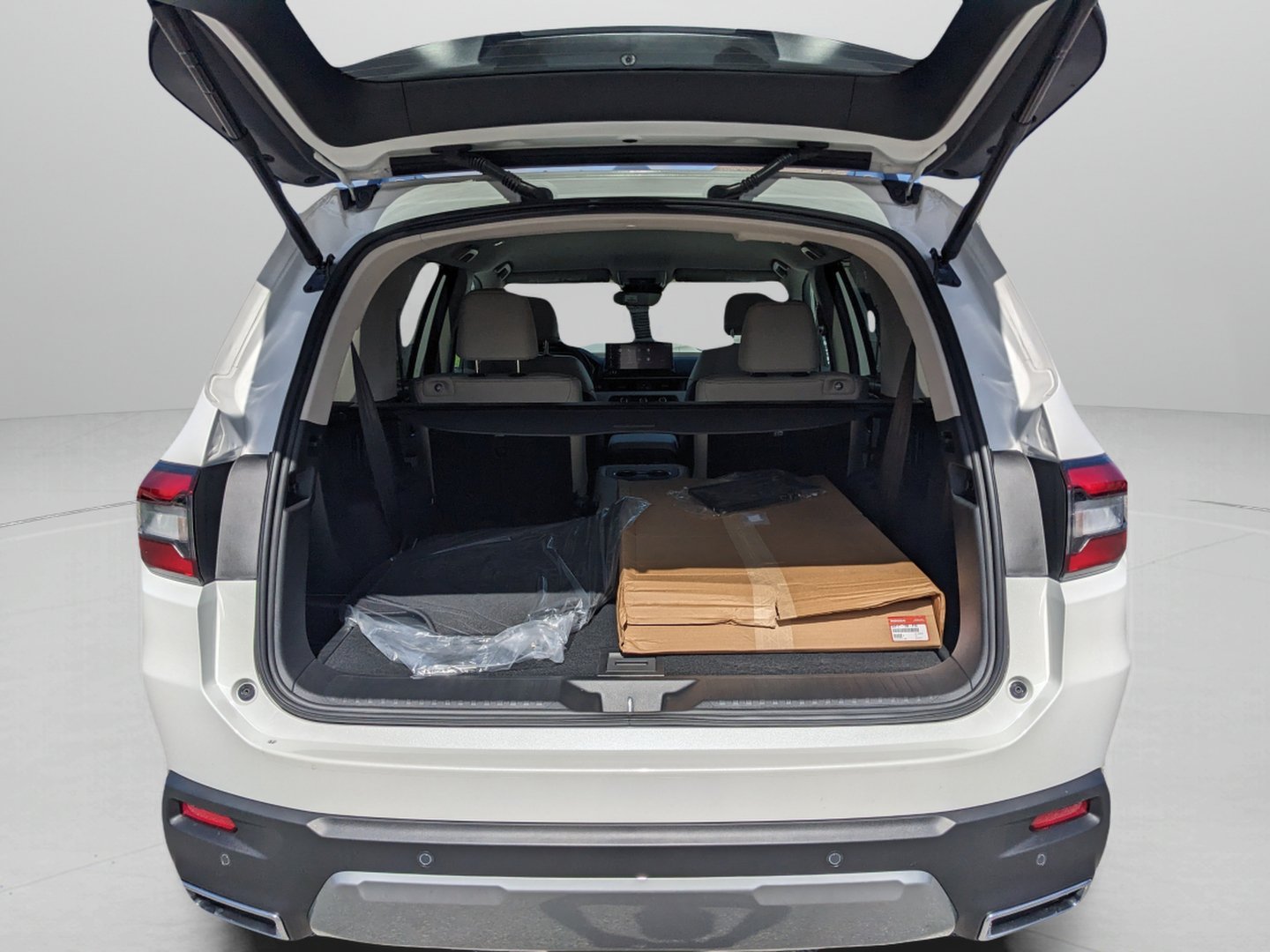 New 2026 Platinum White Pearl Honda EX-L image 8
