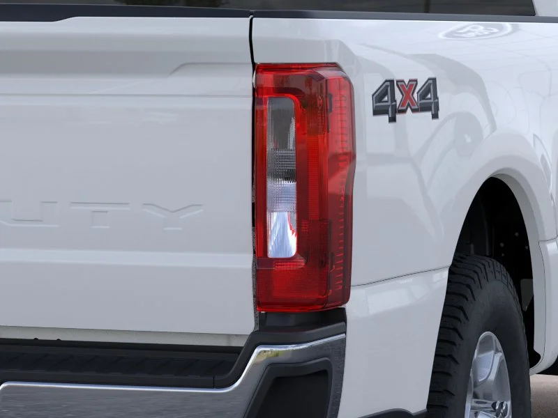 New 2026 Oxford White Ford F-350® XLT image 21