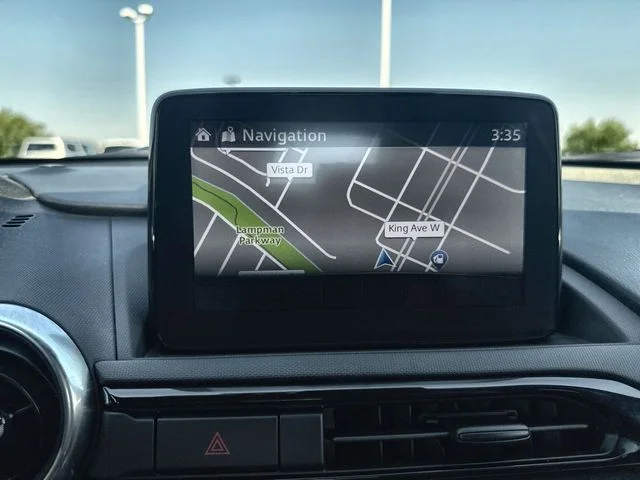 Used 2022 White Mazda Grand Touring image 18