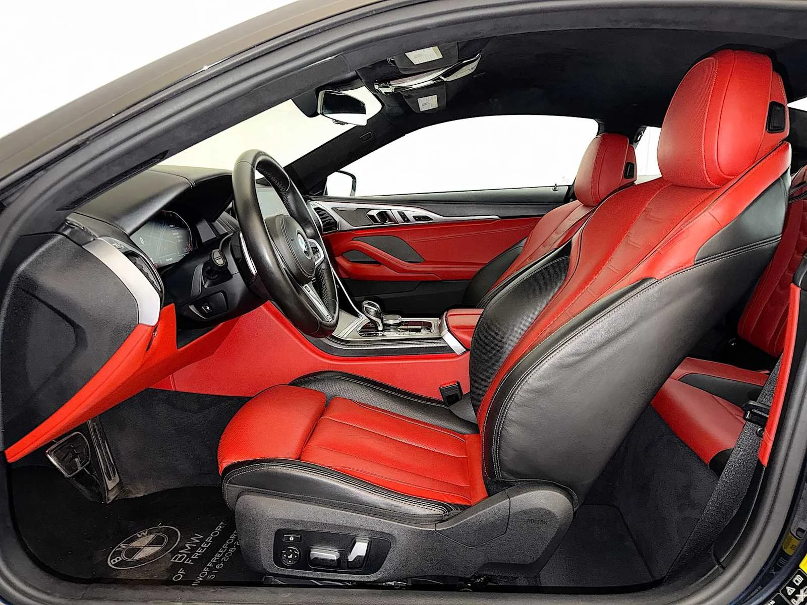 2020 BMW 8 Series 840i - Photo 9