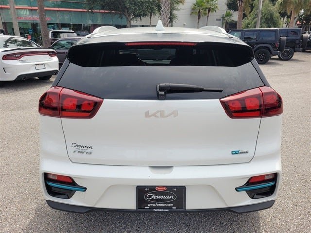 2022 Kia Niro EX - Photo 11