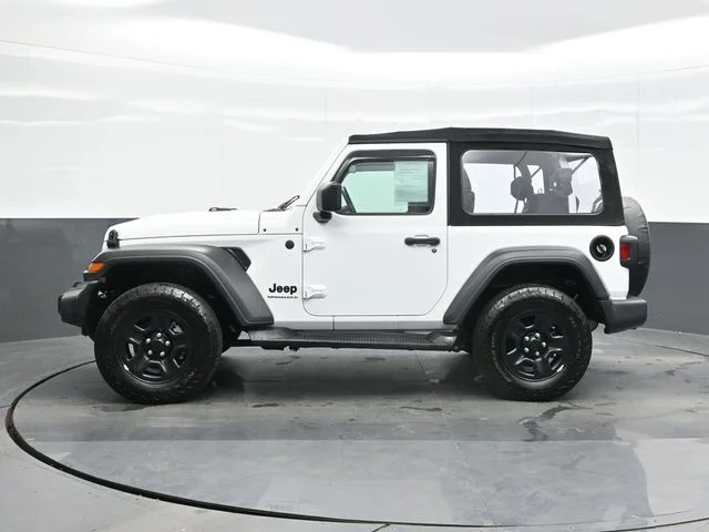 Used 2024 White Jeep Sport image 4