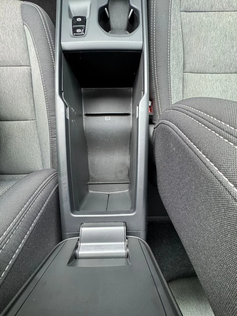 2024 Volvo XC40 Core - Photo 24
