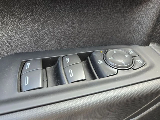 Used 2025 White Chevrolet Custom Trail Boss image 36