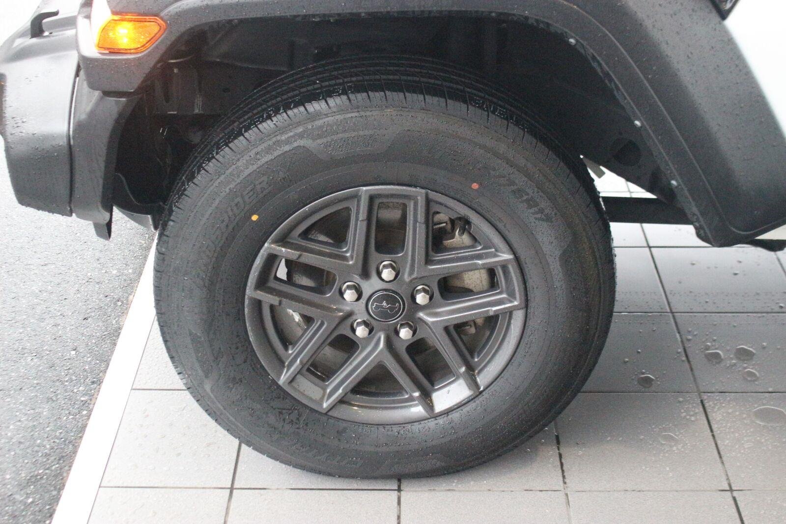 Used 2024 Whyte Jeep Sport S image 32