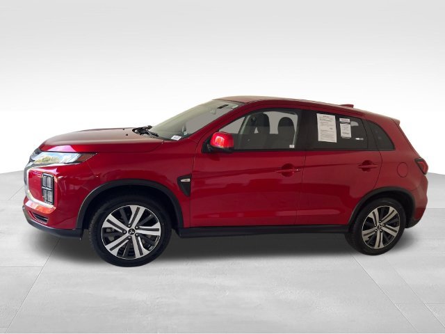 Used 2025 Black Mitsubishi  image 2