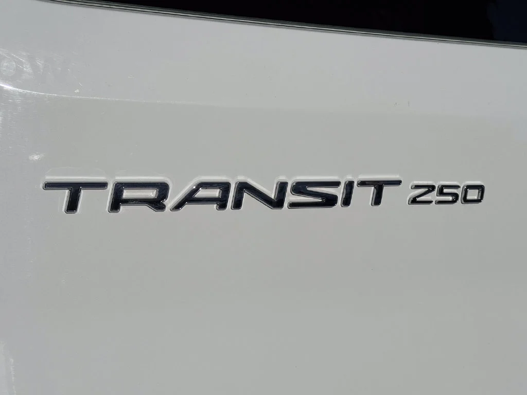 Used 2025  Ford T250 image 9