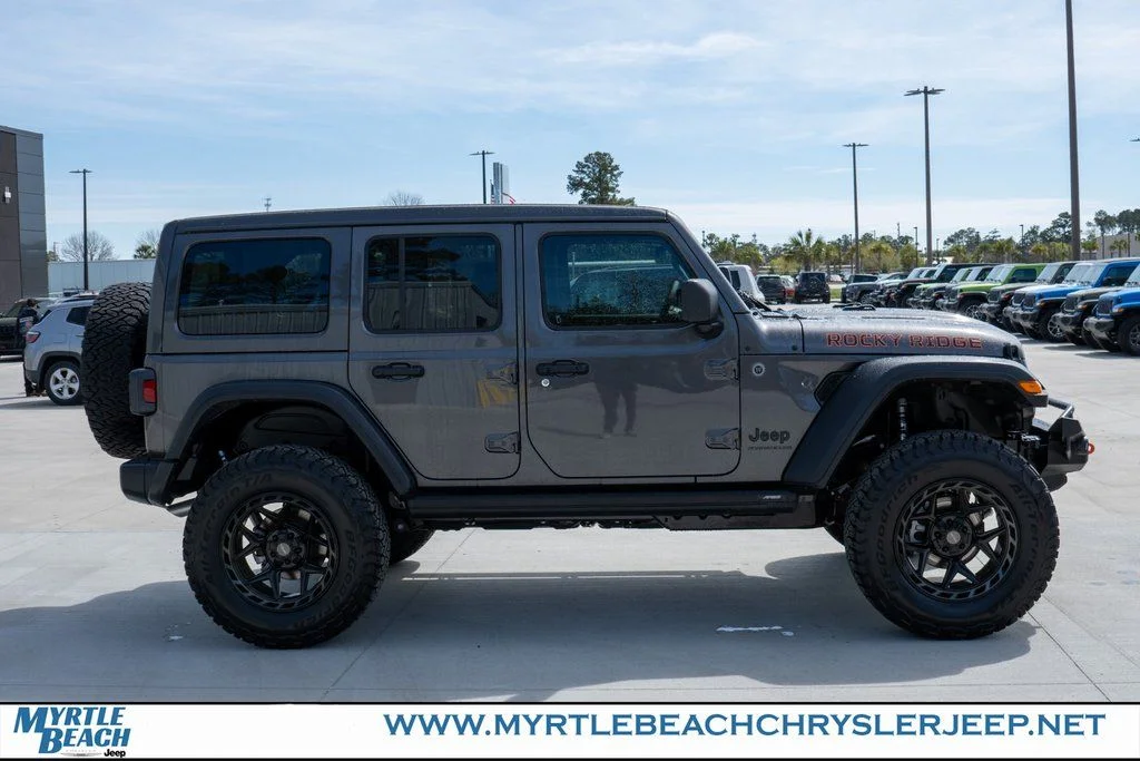 New 2026 Granite Crystal Metallic Clear-Coat Exterior Paint Jeep Willys image 8