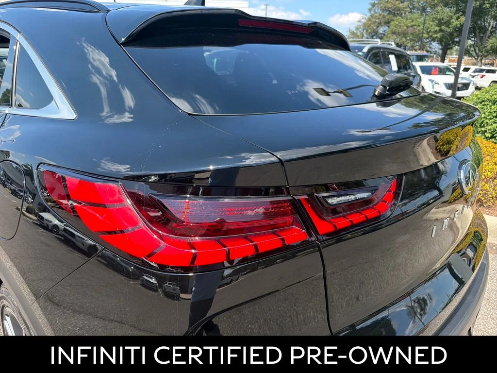 Certified Used 2023 Black Obsidian INFINITI LUXE image 31