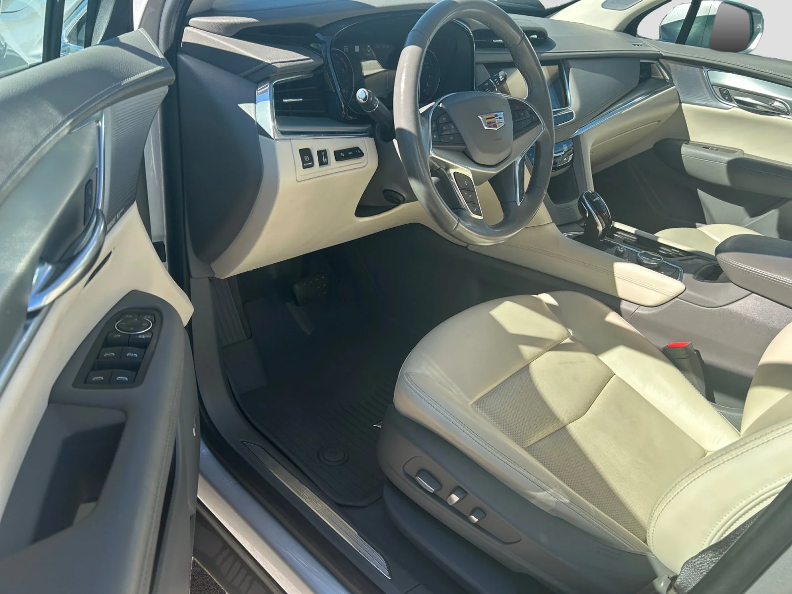 Used 2020 SILVER Cadillac PREMIUM LUXURY AWD image 13