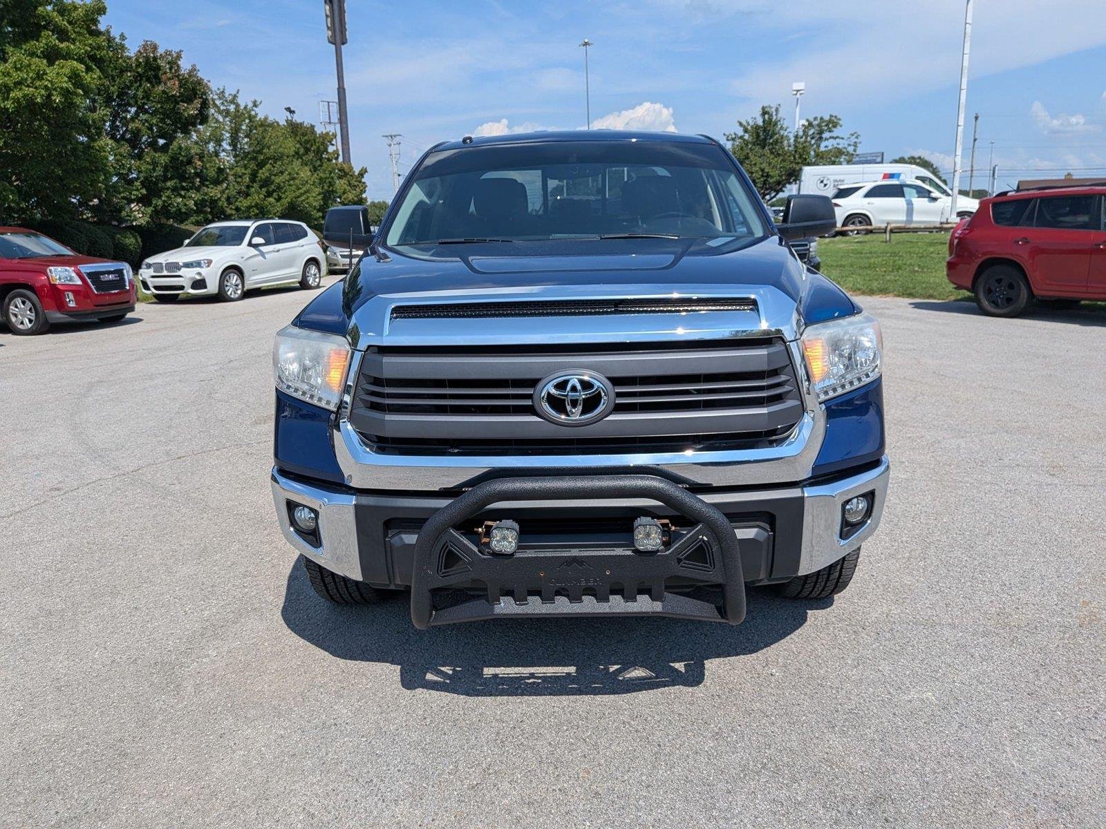 Used 2015 Blue Ribbon Metallic Toyota SR5 image 8
