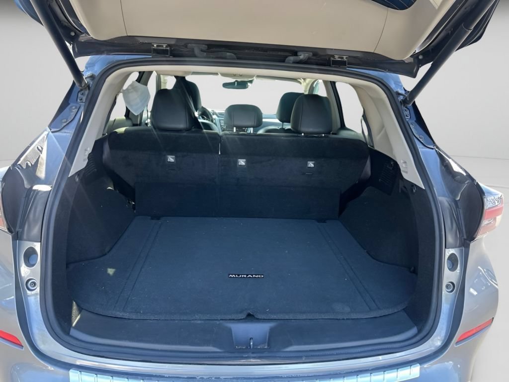 Used 2022 Gun Metallic Nissan SL image 9