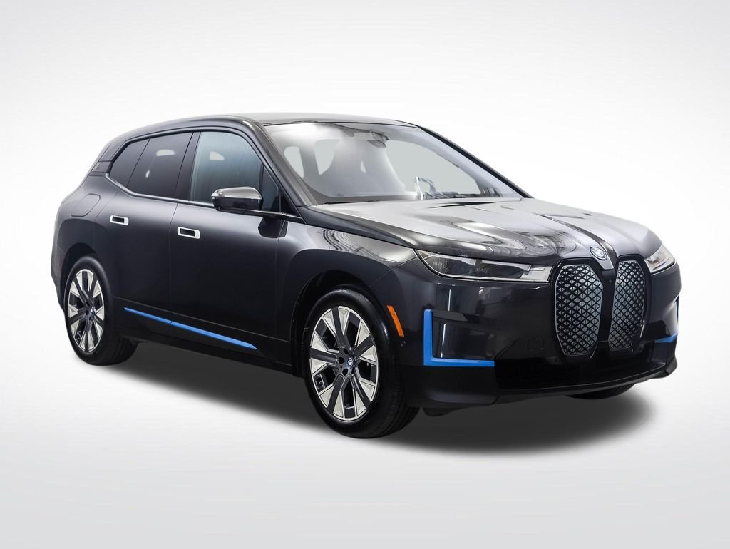 Certified Used 2024 Dark Graphite BMW xDrive50 image 7