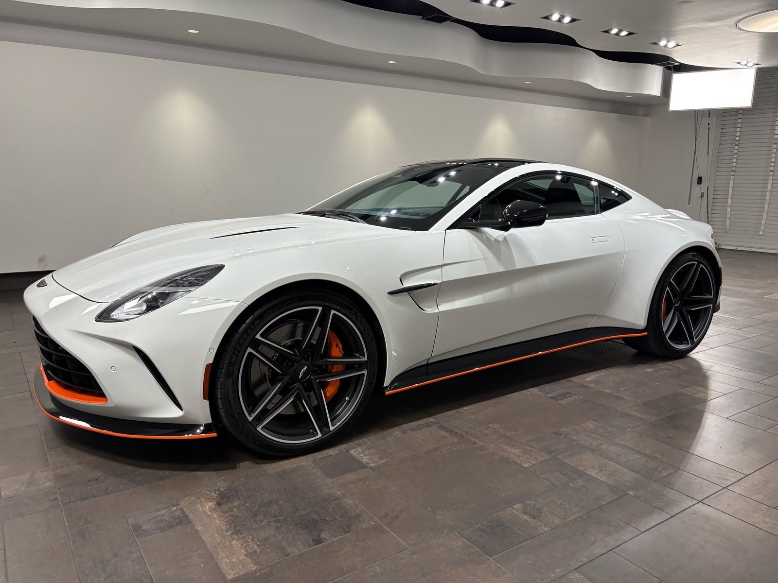 2026 Aston Martin Vantage Base - Photo 24