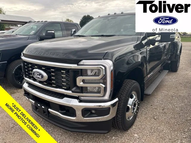 New 2027 Agate Black Metallic Ford F-350® King Ranch® image 1