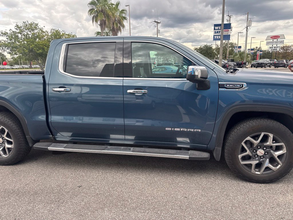 Used 2024 Blue GMC SLT image 4
