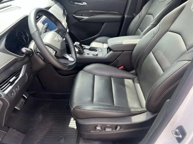 Used 2019 CRYSTAL WHITE TRICOAT Cadillac AWD Sport image 16