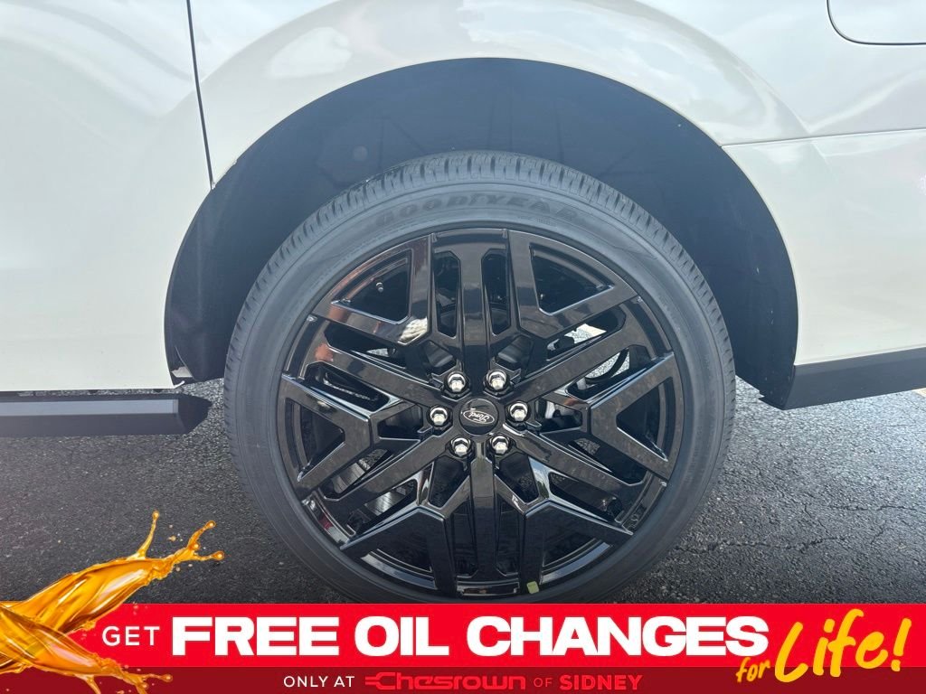 New 2026 Star White Metallic Tri-Coat Ford MAX Platinum® image 10