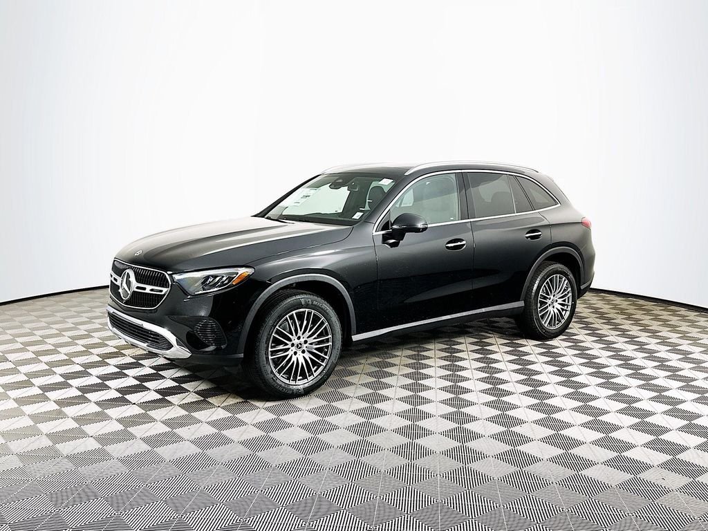 Used 2026 Black Mercedes-Benz GLC 300 image 2