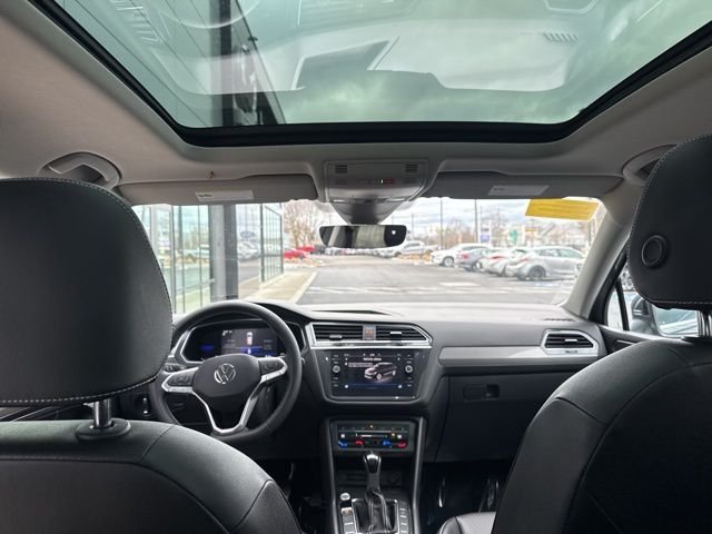 2022 Volkswagen Tiguan SE - Photo 12