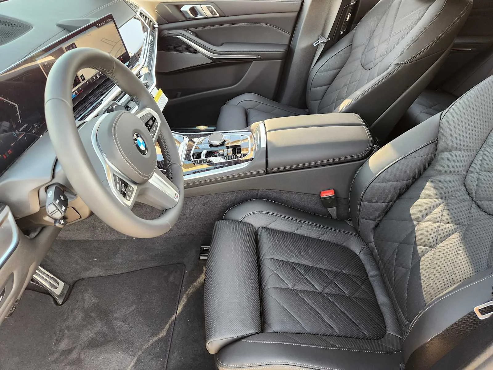 New 2026 Black Sapphire Metallic BMW xDrive40i image 4