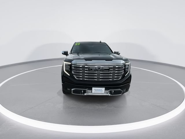 Used 2025 Black GMC Denali image 3