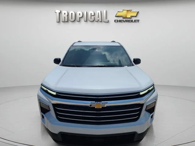 New 2026 Polar White Tricoat Chevrolet LT image 8
