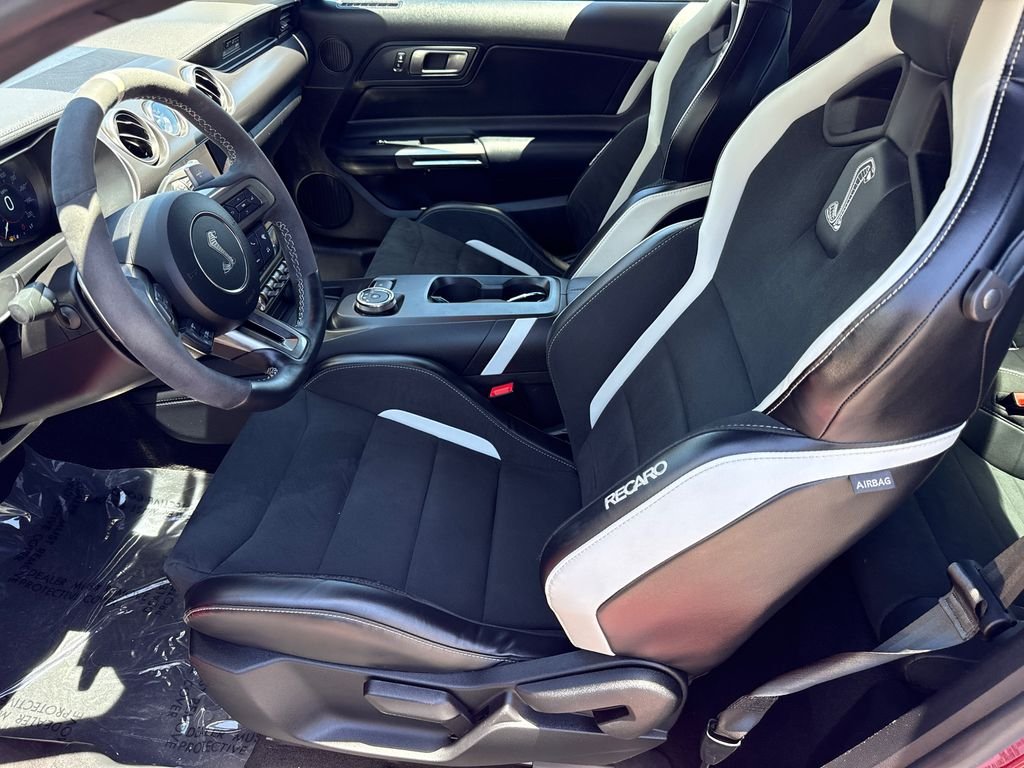 Used 2020 Red Ford Shelby GT500 image 17