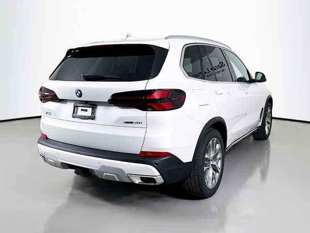 Used 2026 White Metallic BMW xDrive40i image 7