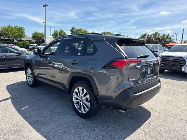 Used 2022 Gray Toyota XLE Premium image 13
