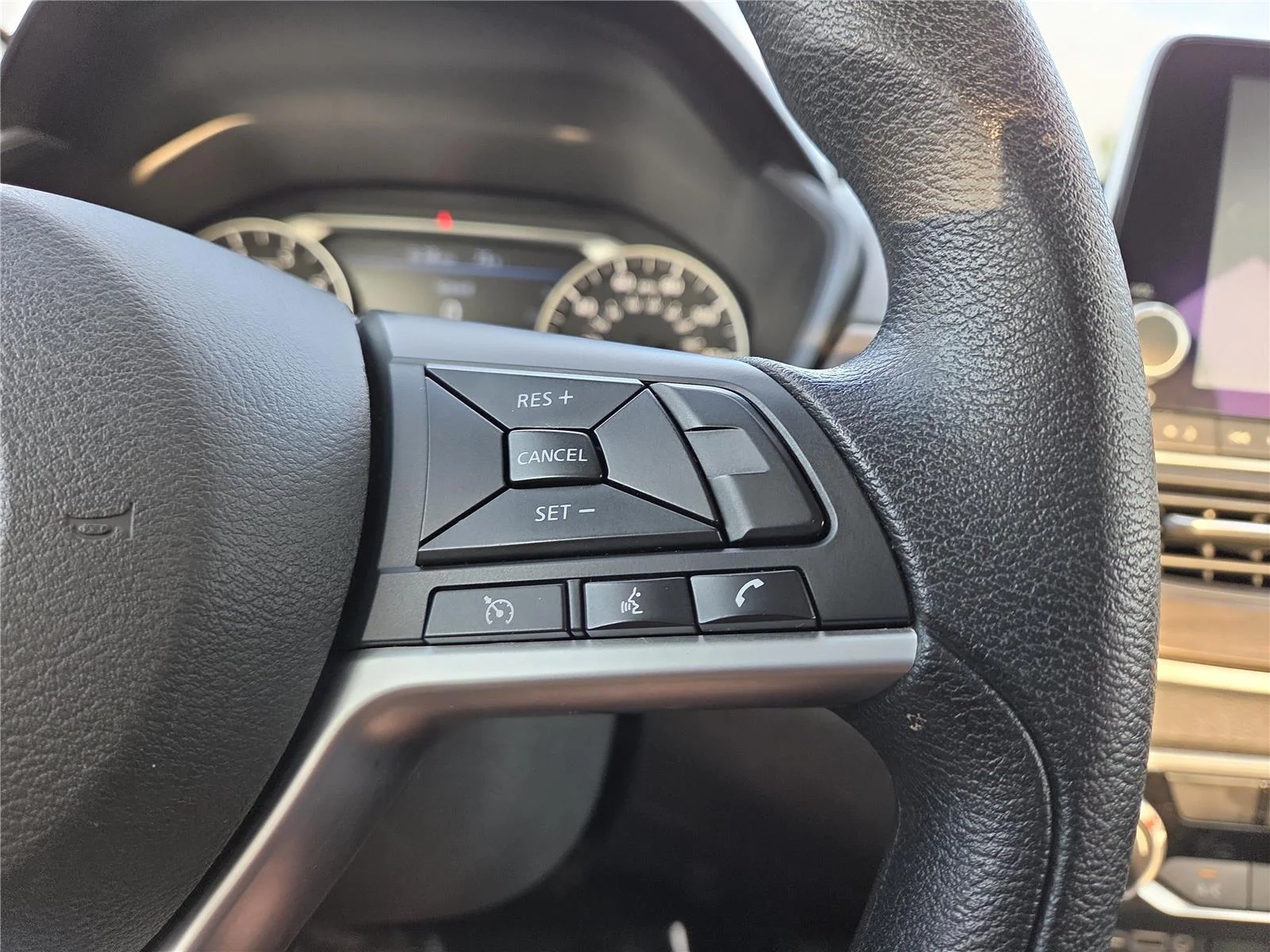 Used 2024 Gun Metallic Nissan 2.5 SV image 13