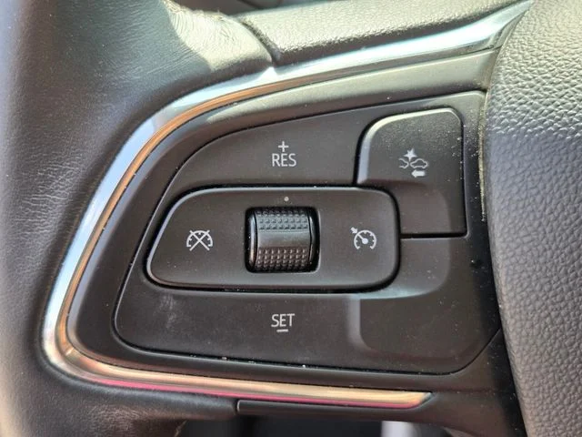 Used 2023 Blue Buick Select image 18