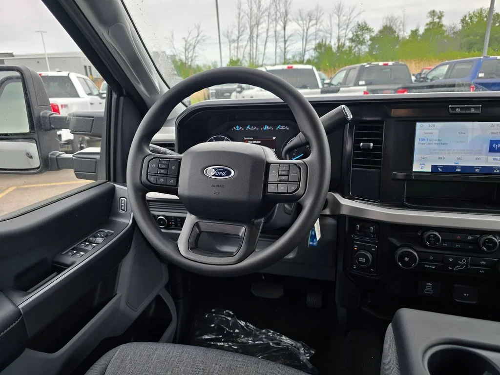 New 2026 Avalanche Ford F-350® XL image 15