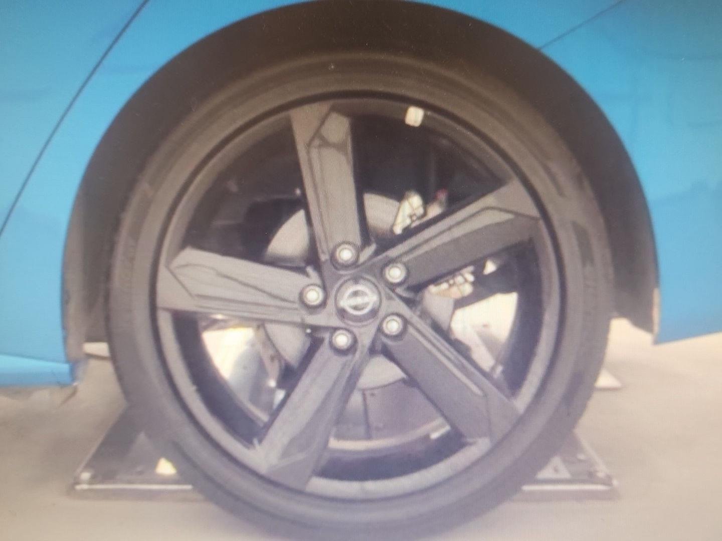 Used 2025 Electric Blue Metallic Nissan SR image 9