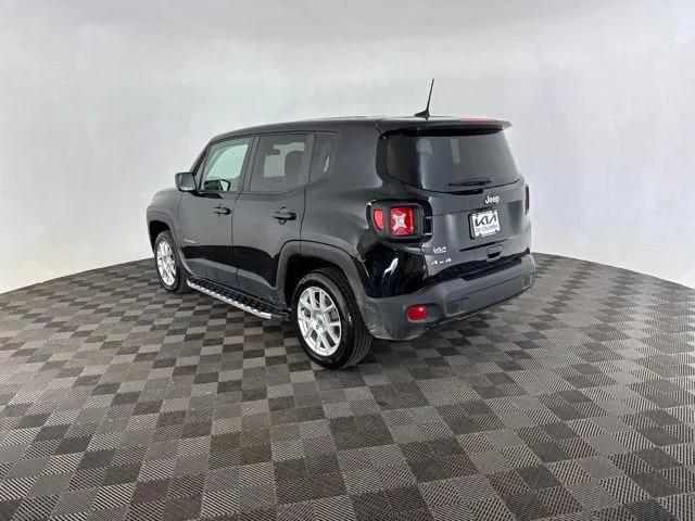 Used 2023 Black Jeep Latitude image 9