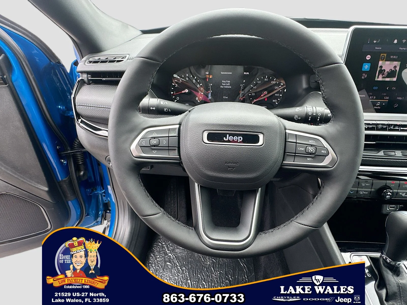New 2026 Hydro Blue Pearl-Coat Exterior Paint Jeep Latitude image 10