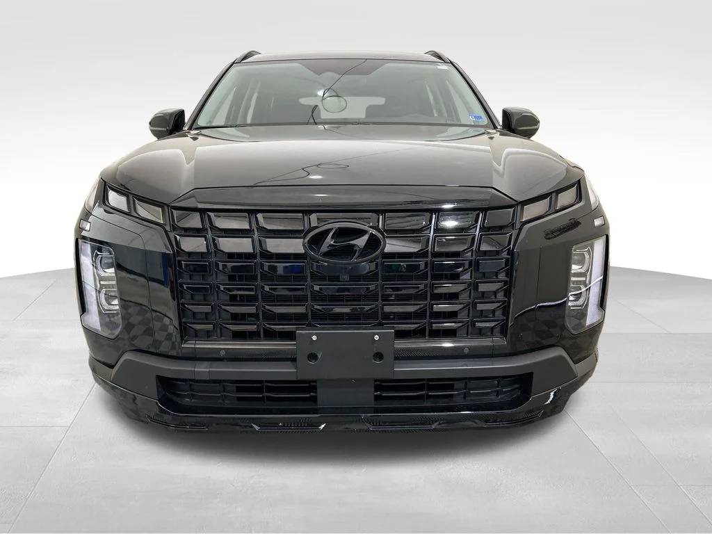 Used 2025 Black Hyundai XRT image 9