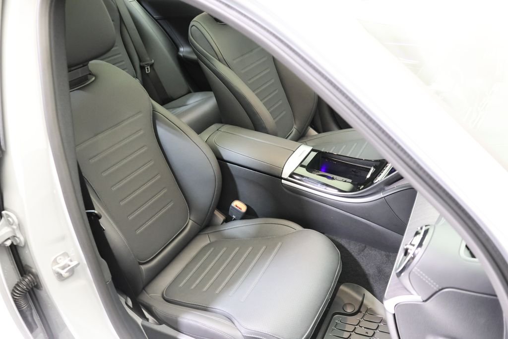 Used 2026 MANUFAKTUR Alpine Grey Mercedes-Benz C 300 image 48