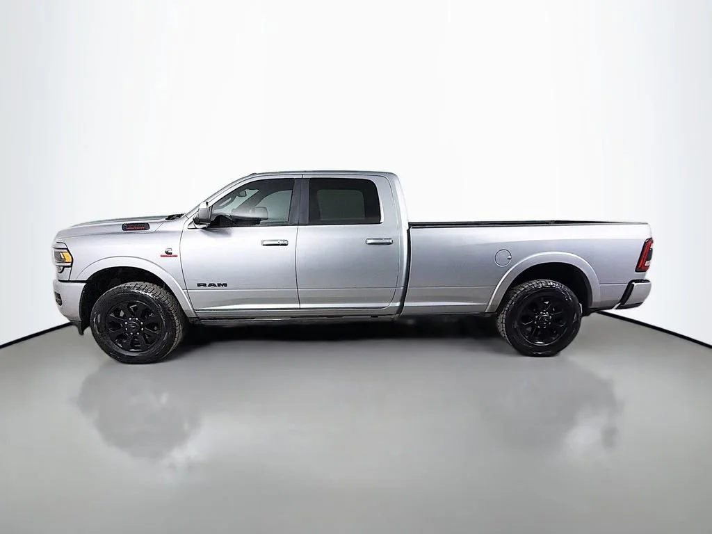 Used 2022  Ram Laramie image 9