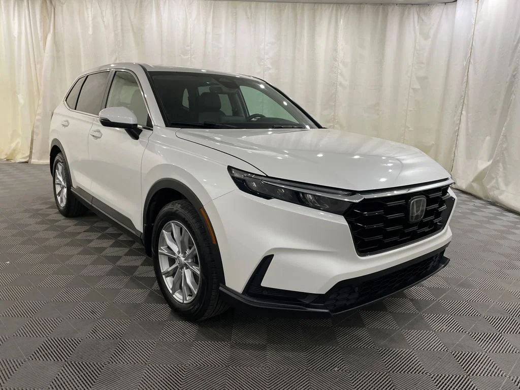 Used 2024  Honda EX-L image 3