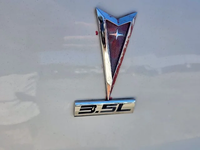 Used 2006 White Pontiac GT image 10