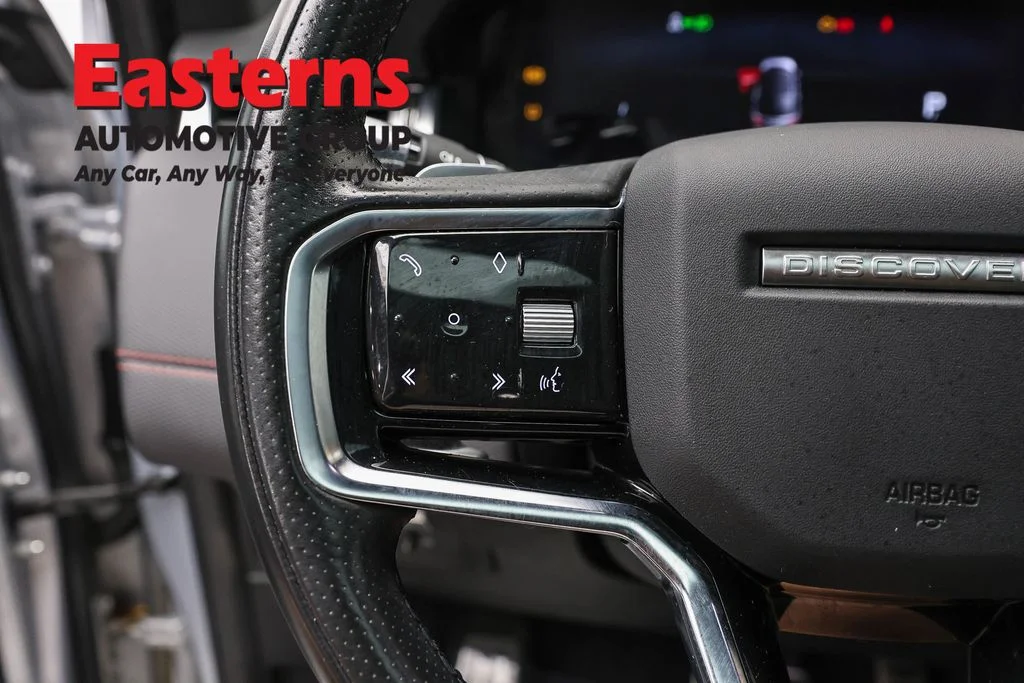 Used 2021 Gray Land Rover SE R-Dynamic image 17