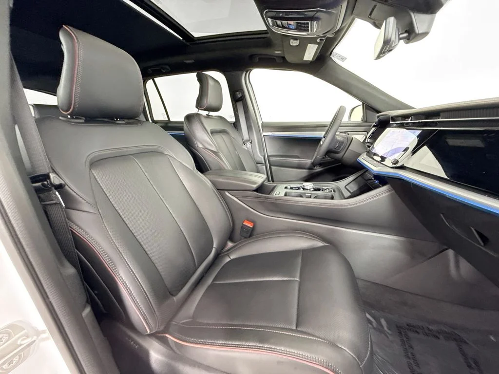 Used 2024 White Jeep Launch Edition image 28