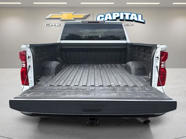 Used 2024 White Chevrolet Custom image 33