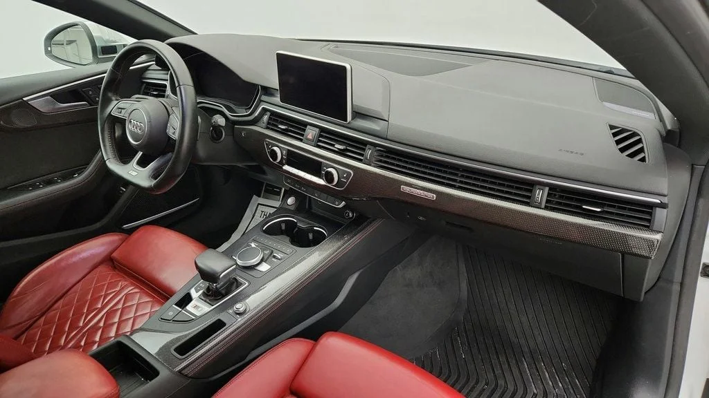 Used 2019 Glacier White Metallic Audi Premium Plus 3.0 TFSI quattro w/ B&O Sound & Magma Red Leather image 29