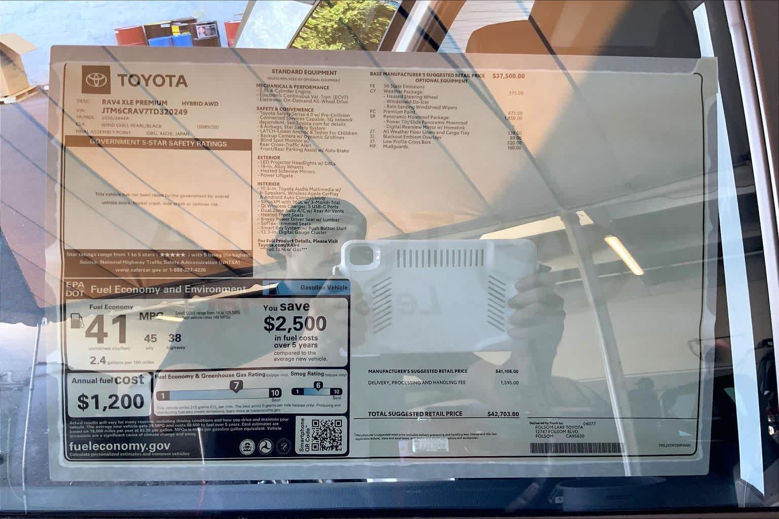 New 2026 Wind Chill Pearl Toyota XLE Premium image 20