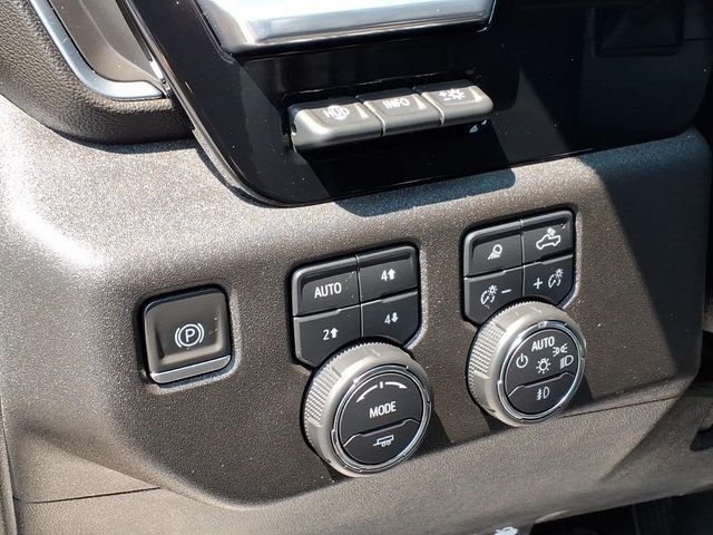 Used 2024 Black Chevrolet High Country image 25