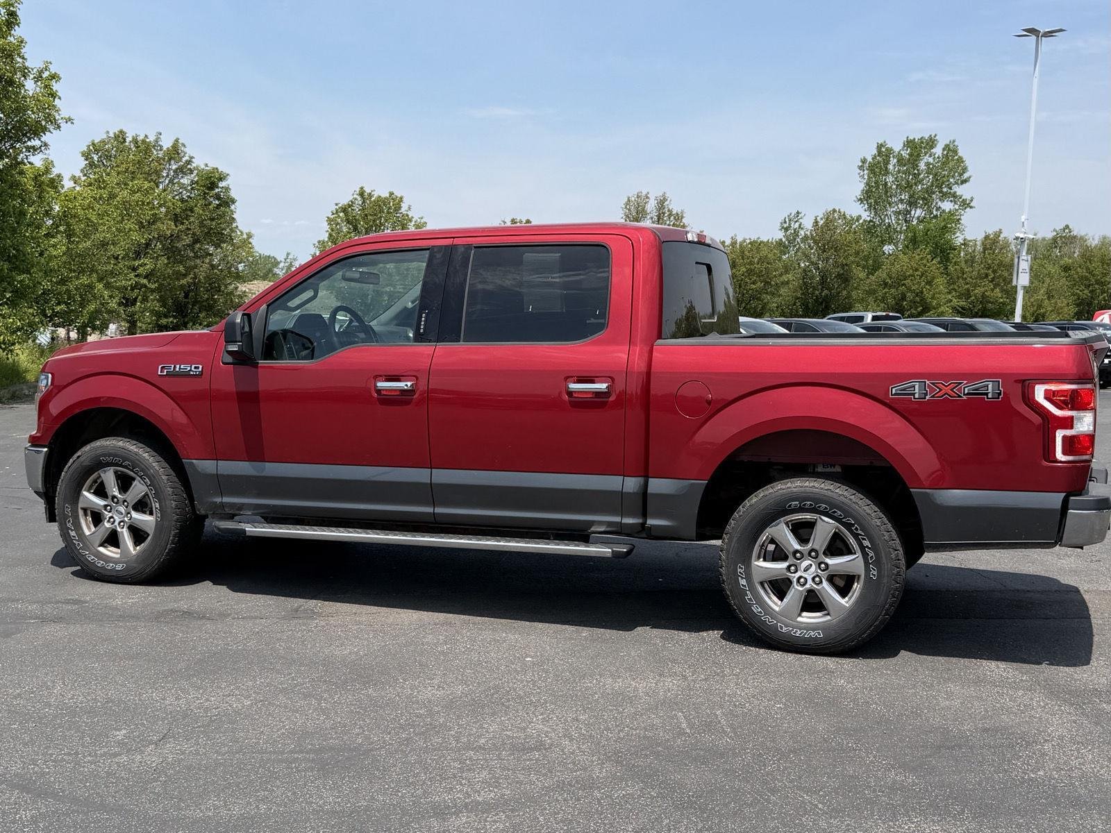 Used 2020 Rapid Red Metallic Tinted Clearcoat/Magnetic Ford XLT image 5